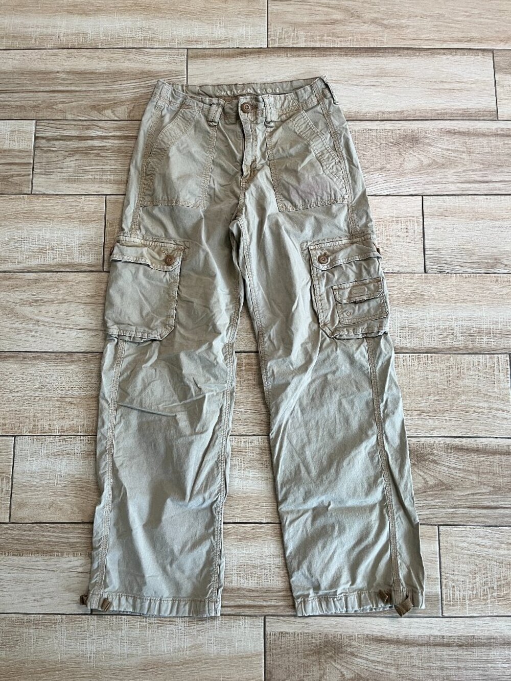 Womens American Eagle Khaki Baggy Jogger Pants - 4